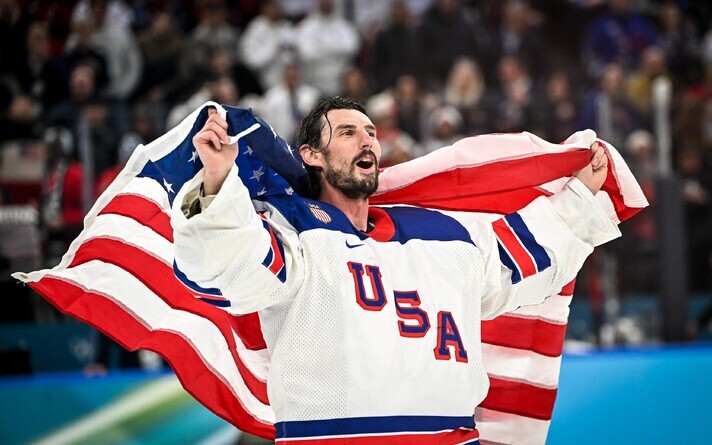 Connor Hellebuyck