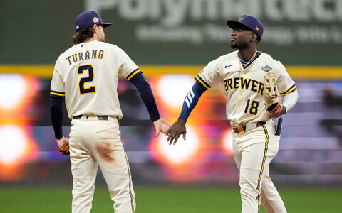 Milwaukee Brewersi m&auml;ngijad Brice Turang ja Luis Lara
