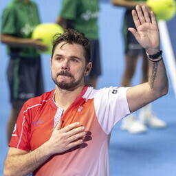 41-aastane Wawrinka tõmbas kodupubliku ees karjäärile joone alla