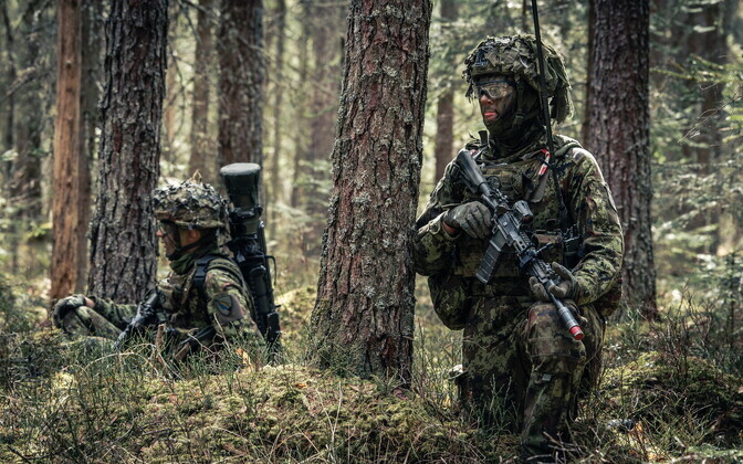 Estonian defense forces uniform sold online, but unauthorized public wear illegal