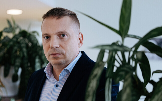 Vikerraadio "Reedene intervjuu" Martin M&ouml;lderiga.