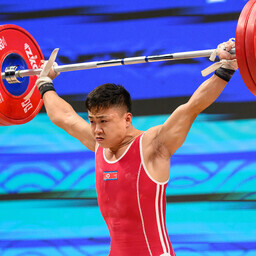 Maailmarekord tõi Põhja-Korea tõstjale teise MM-tiitli