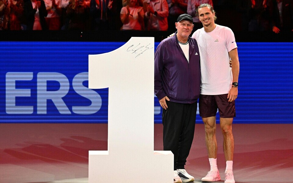 Alexander Zverev koos oma isaga.
